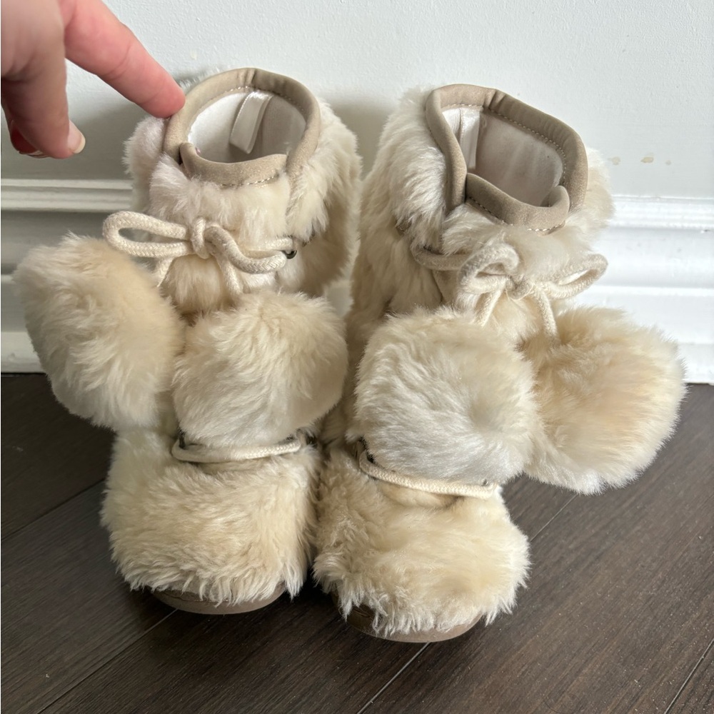 Baby gap booties
